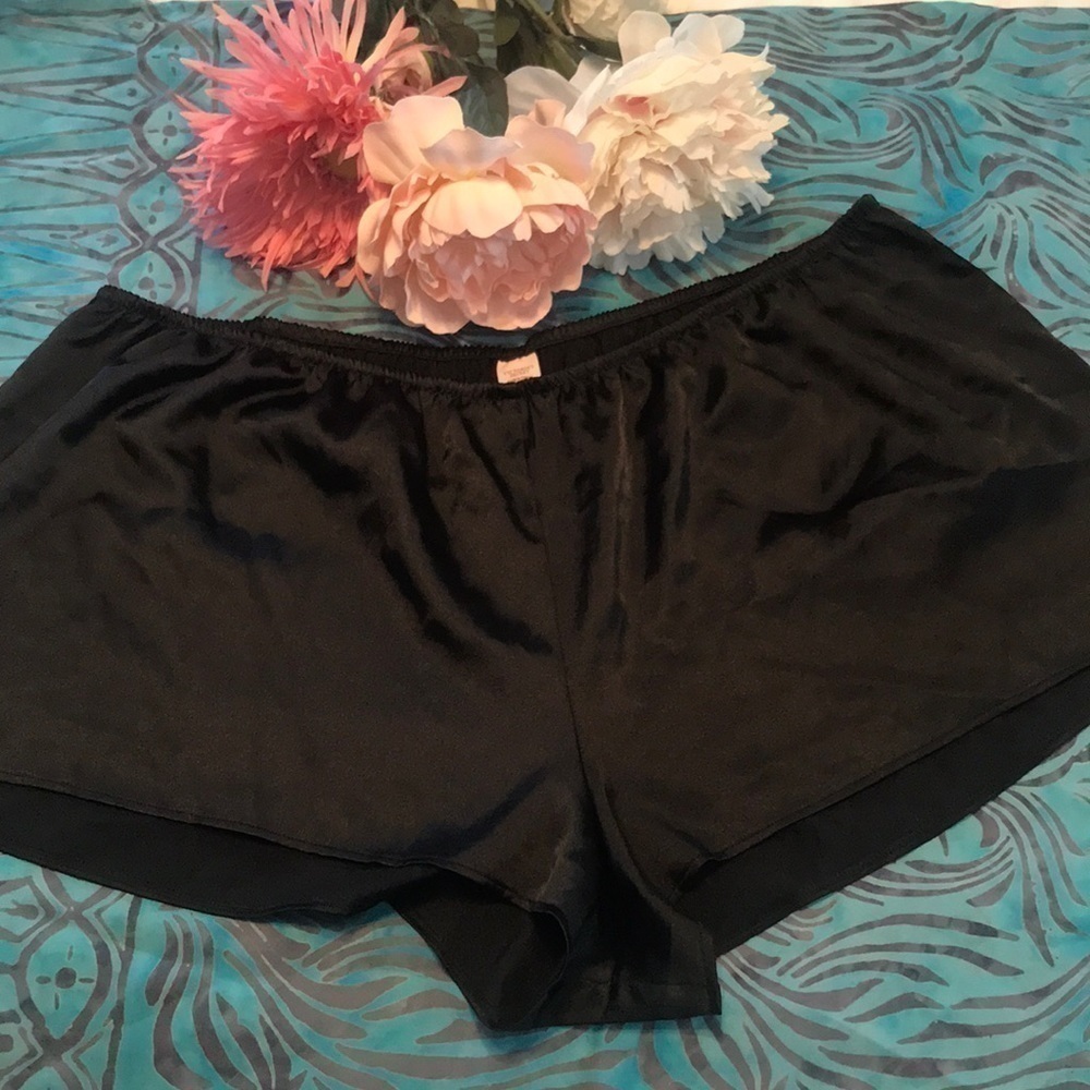 Victoria’s Secret Black Satin Lounge Pajama Bottoms Size Large